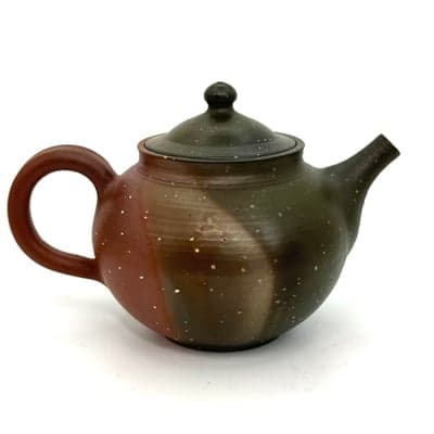朱泥梨皮窯変印籠蓋茶注（嵌め蓋）木箱入